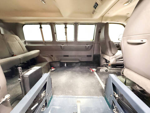 2017 Chevrolet Express LT 2500