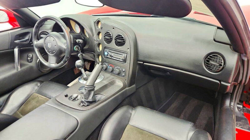 2004 Dodge Viper SRT-10