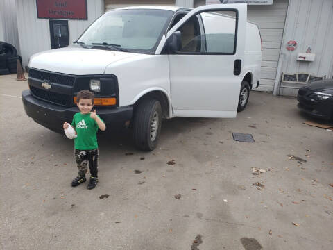 2007 Chevrolet Express Cargo for sale at DFW AUTO FINANCING LLC in Dallas TX