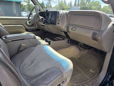 2000 GMC Yukon Denali