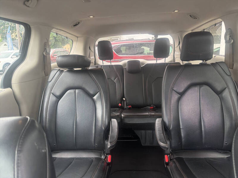 2019 Chrysler Pacifica Touring L
