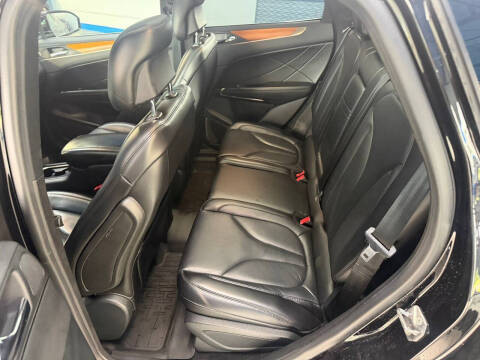 2019 Lincoln MKC Select