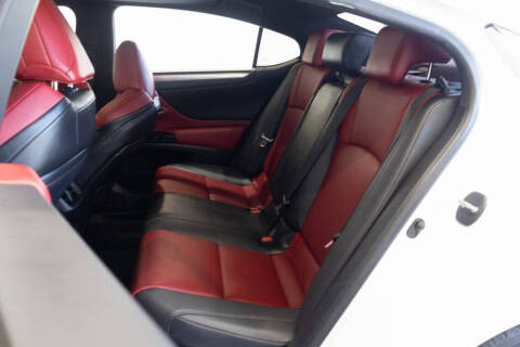 2022 Lexus ES 300h F SPORT