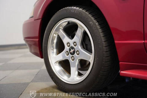 2004 Ford Mustang GT Deluxe