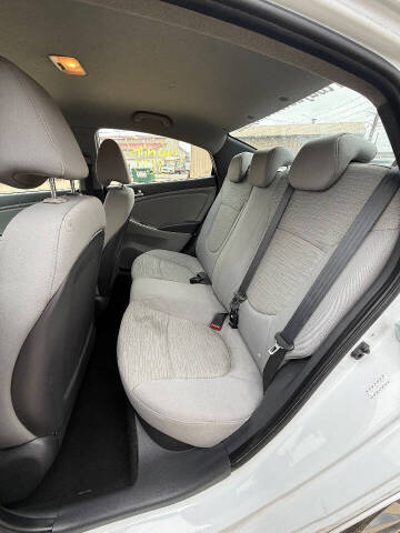 2017 Hyundai Accent Value Edition