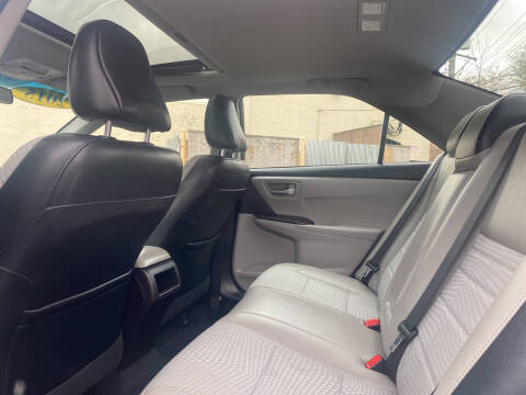 2015 Toyota Camry SE