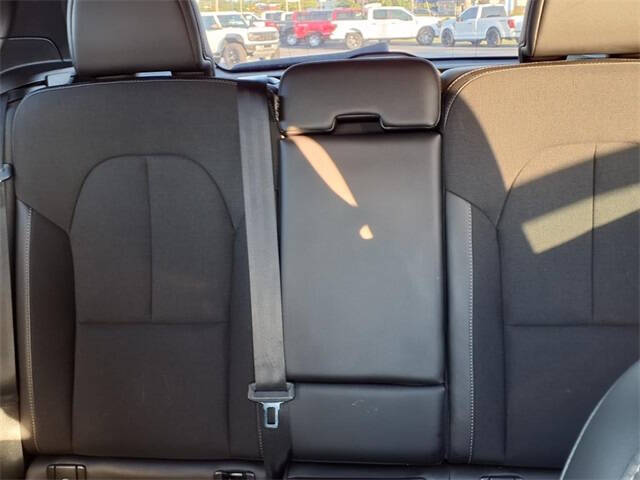 2020 Volvo XC40 T5 Momentum