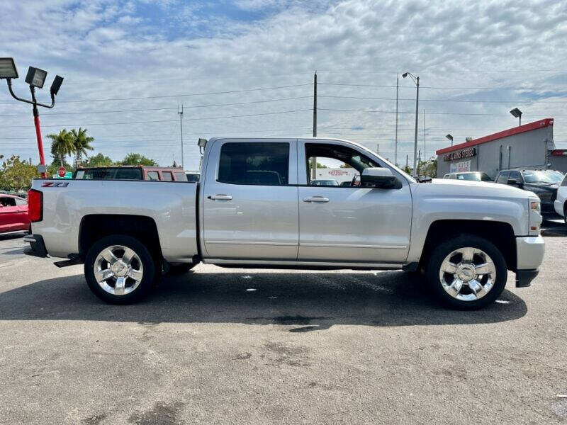 2018 CHEVROLET Silverado Pickup - $30,995