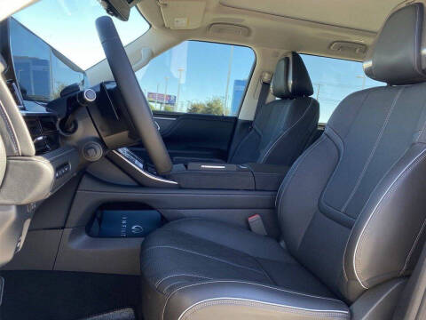 2025 Infiniti QX80 Sensory