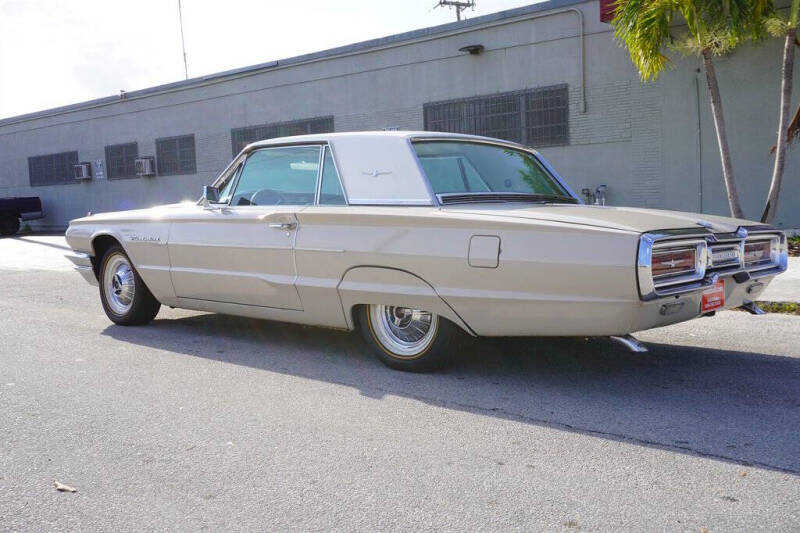 1964 Ford Thunderbird