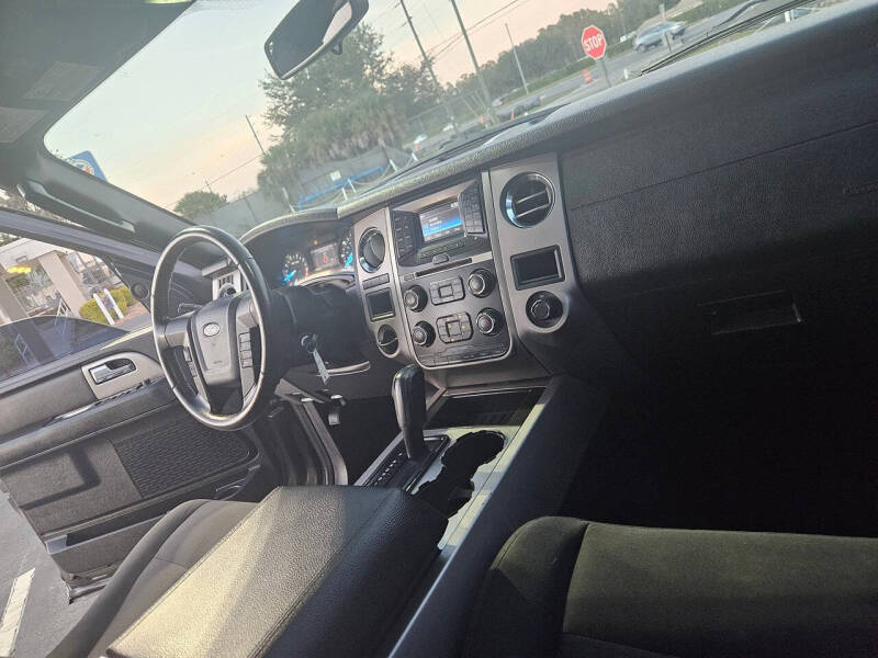 2017 Ford Expedition XLT