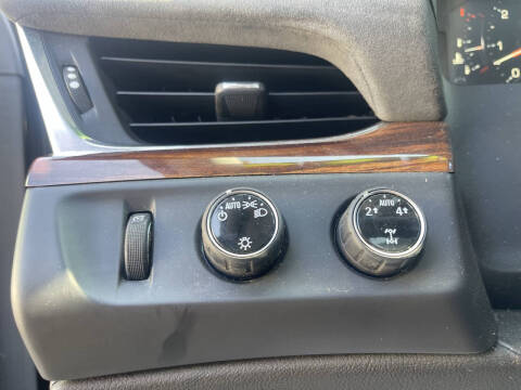 2015 Cadillac Escalade Luxury