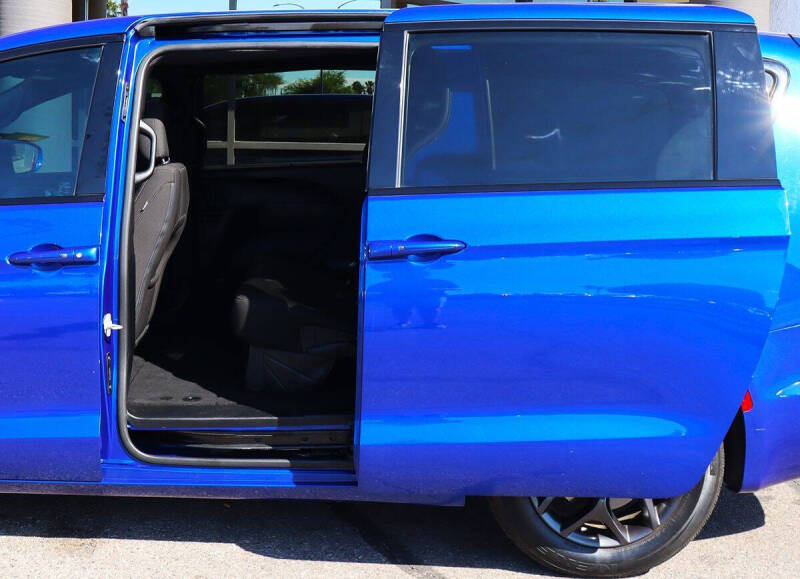 2020 Chrysler Pacifica Touring