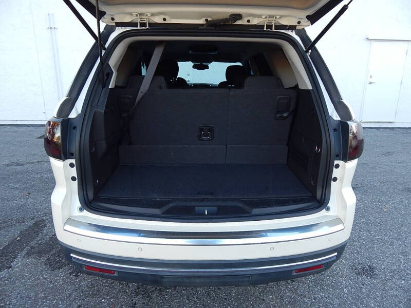 2015 GMC Acadia SLE-2