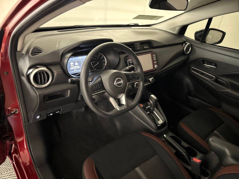 2023 Nissan Versa SR
