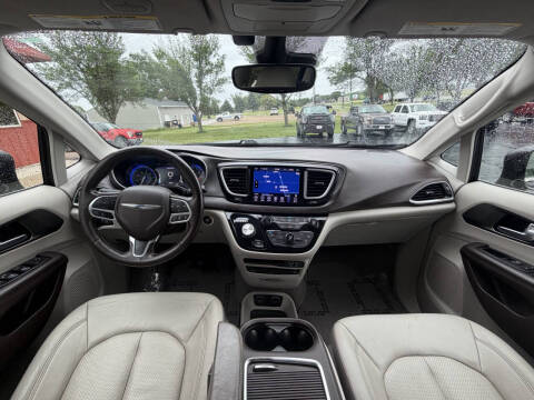 2019 Chrysler Pacifica Touring L Plus