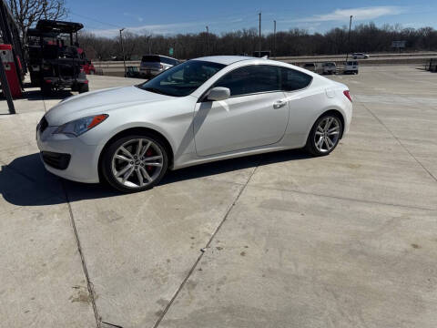 2012 Hyundai Genesis Coupe for sale at LEE AUTO SALES in McAlester OK