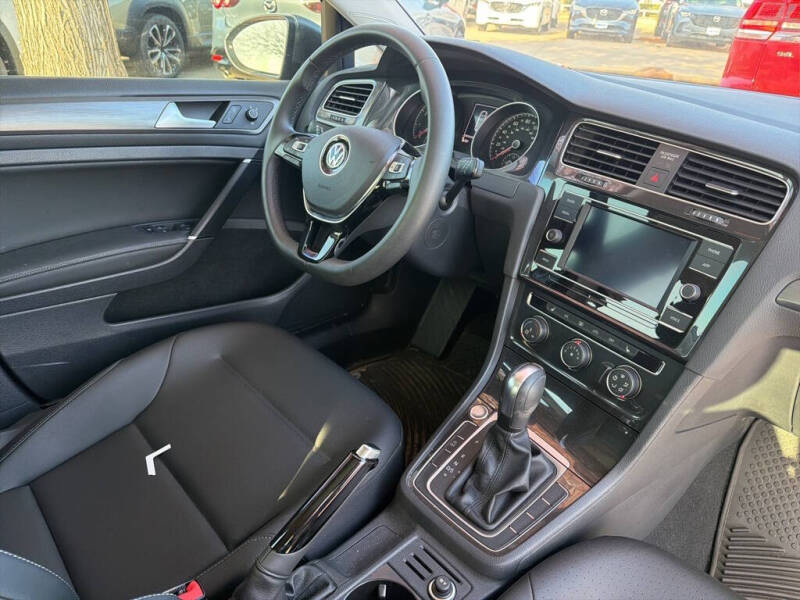 2021 Volkswagen Golf TSI