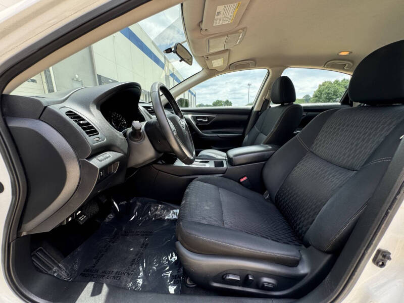 2017 Nissan Altima 2.5 SV