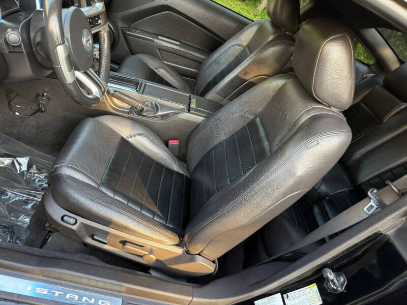 2011 Ford Mustang GT Premium