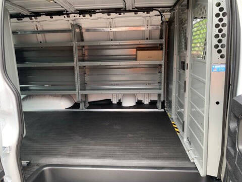 2025 Chevrolet Express 2500