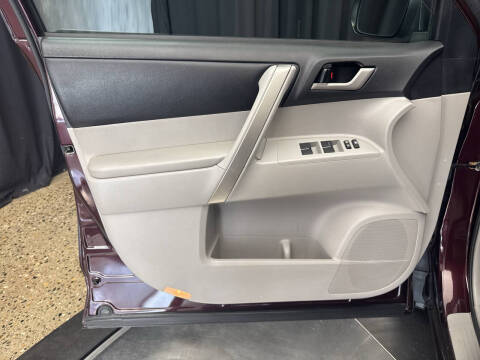 2013 Toyota Highlander Plus