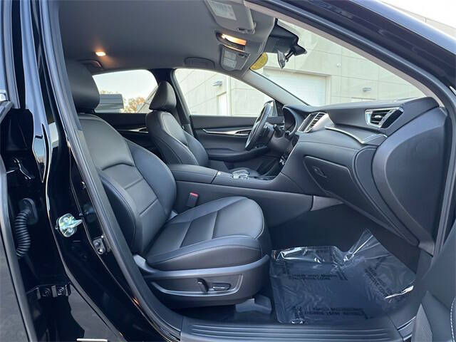 2025 Infiniti QX50 Pure