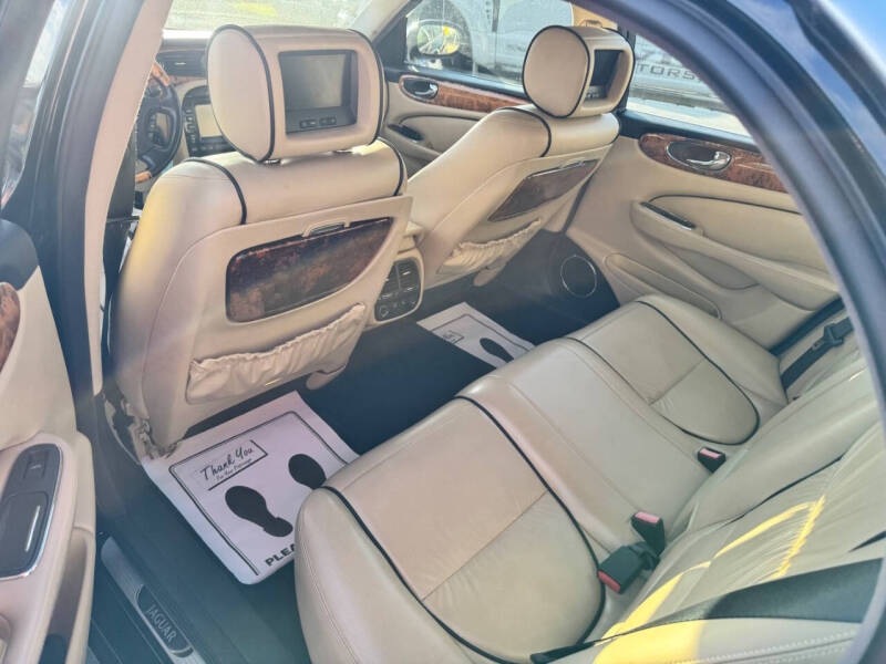 2007 Jaguar XJ-Series Vanden Plas