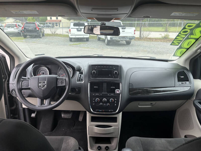 2017 Dodge Grand Caravan SE