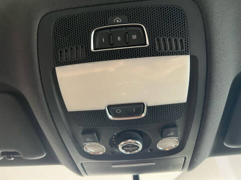 2011 Audi Q5 3.2 quattro Premium Plus