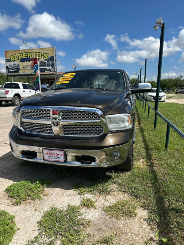 2014 RAM Ram 1500 Pickup Laramie photo 3