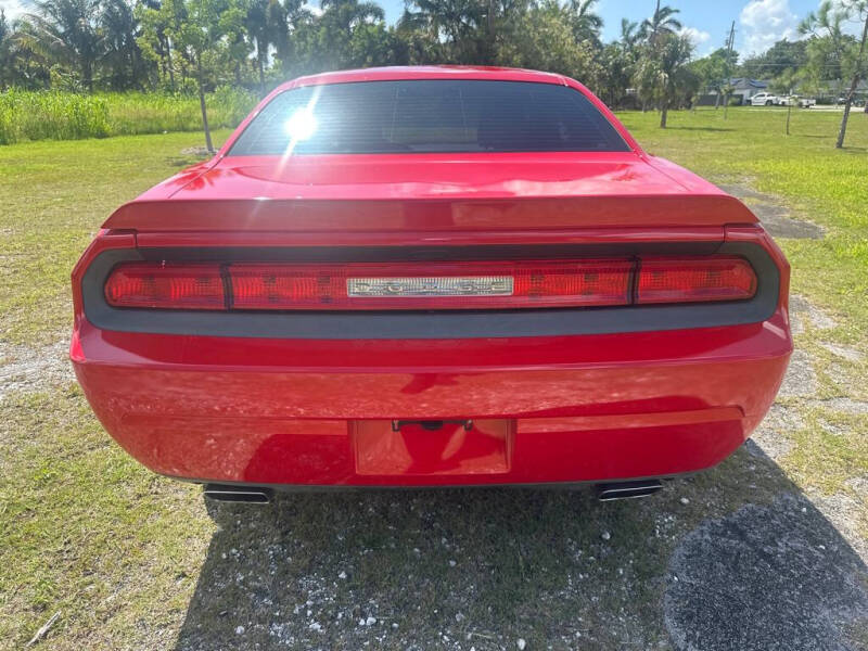 2014 Dodge Challenger SXT