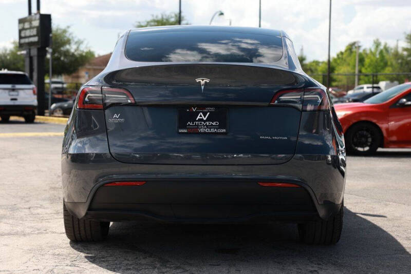 2023 Tesla Model Y Long Range