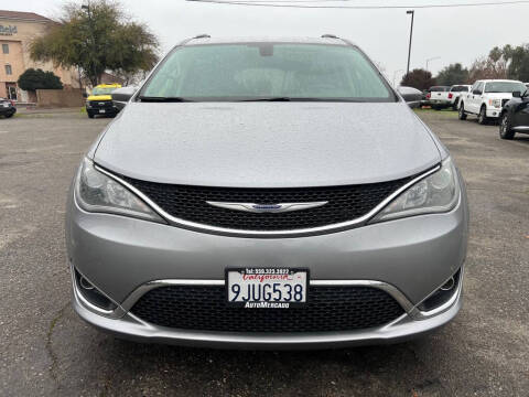 2020 Chrysler Pacifica Touring L