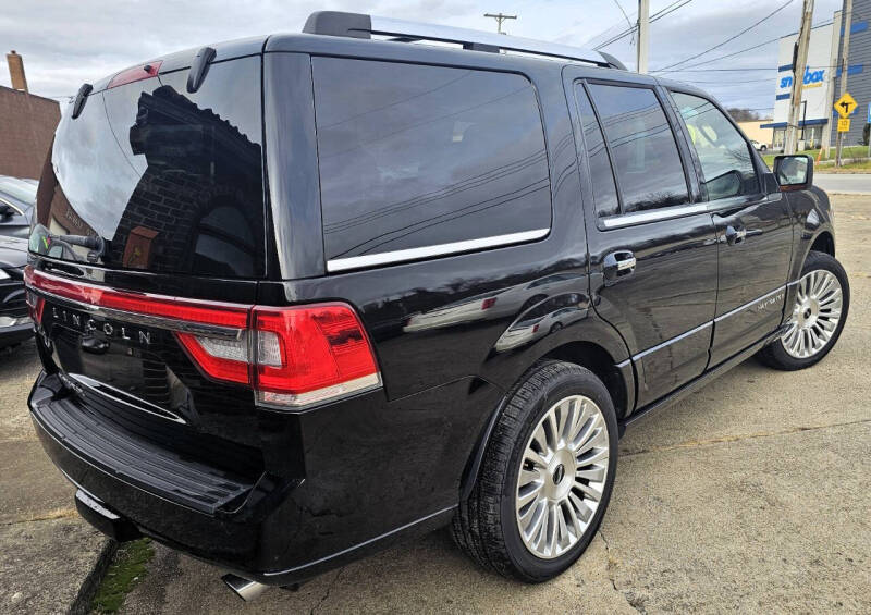 2017 Lincoln Navigator Select