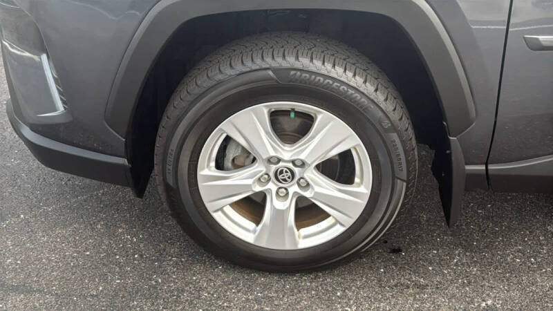 2020 Toyota RAV4 Hybrid XLE