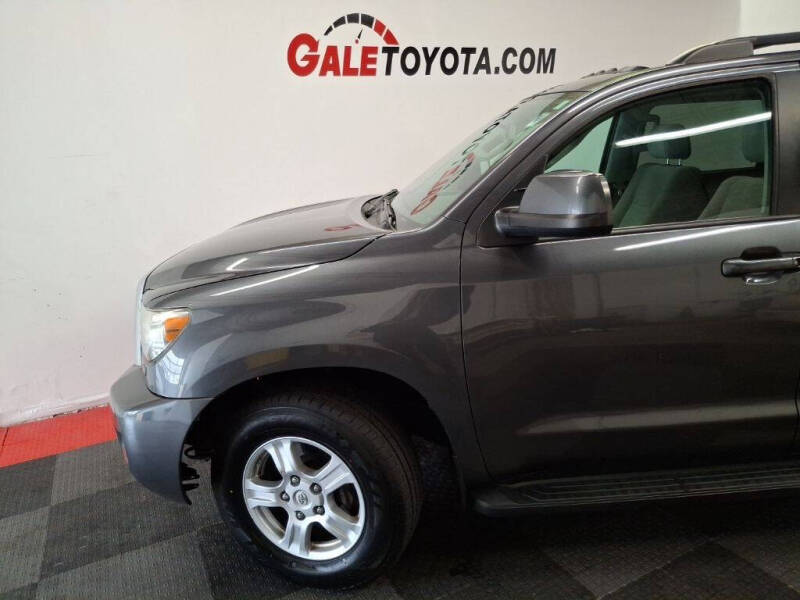2016 Toyota Sequoia SR5