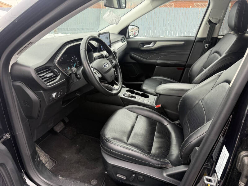 2021 Ford Escape SEL