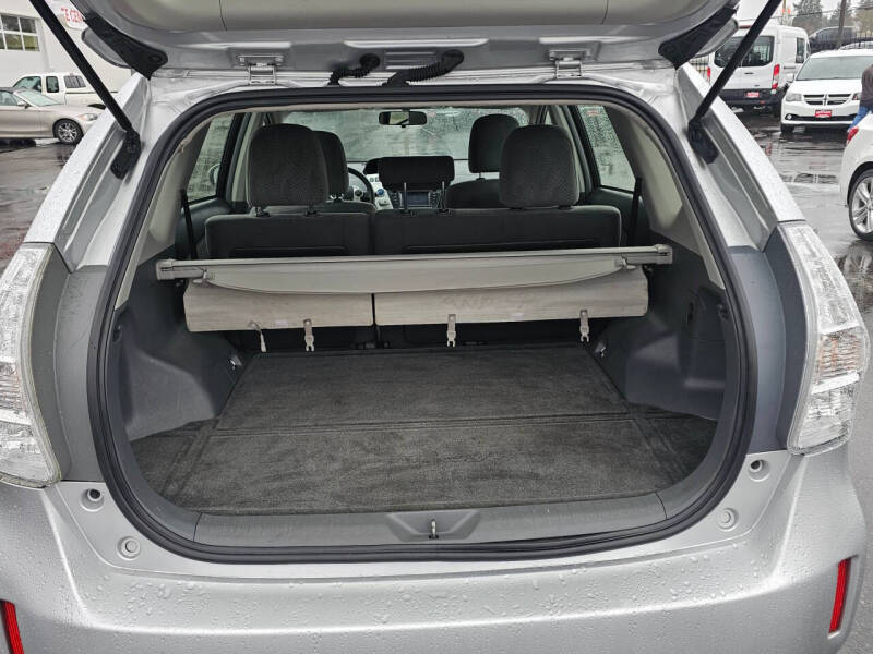 2012 Toyota Prius v Two