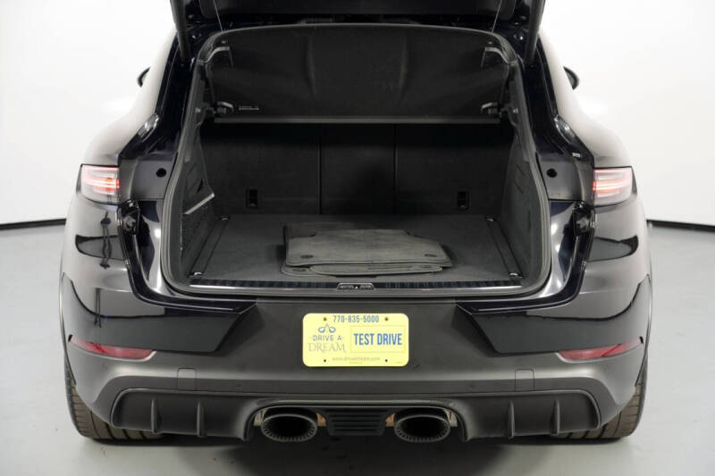 2022 Porsche Cayenne Turbo S E-Hybrid Coupe