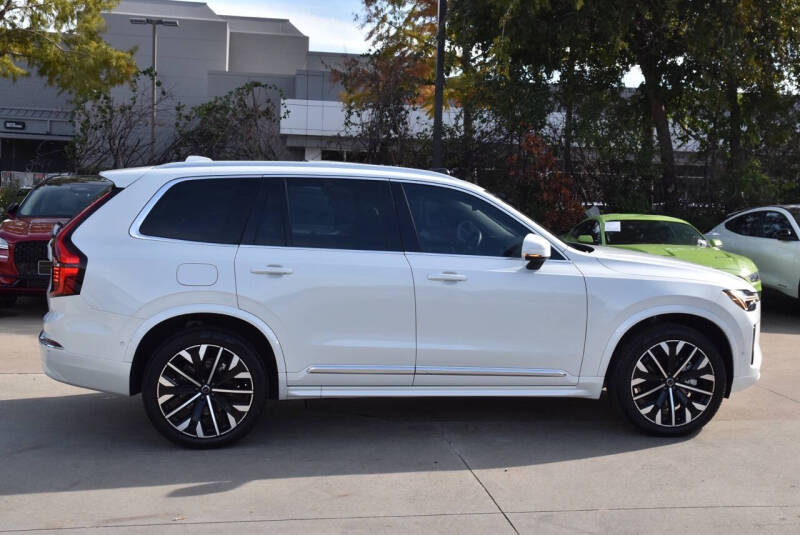 2025 Volvo XC90 B6 Plus Bright Theme 7P