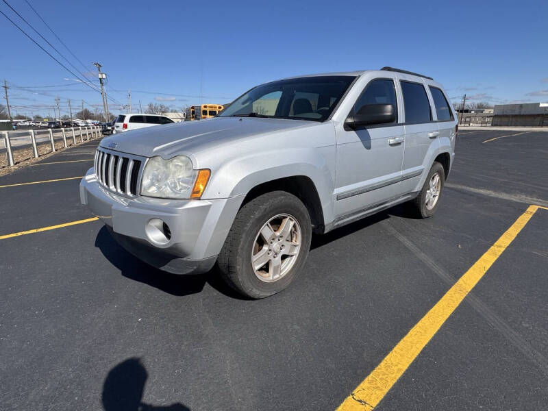 2007 Jeep Grand Cherokee for sale at eAutoTrade in Evansville IN