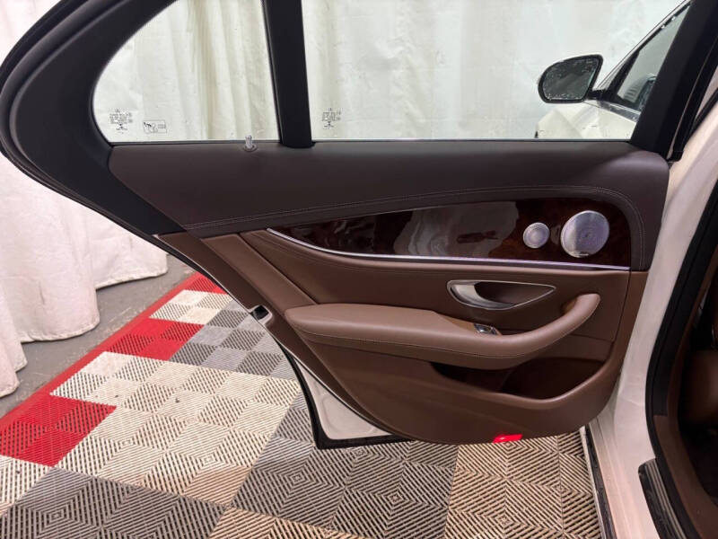 2017 Mercedes-Benz E-Class E 300 4MATIC