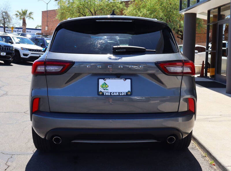 2023 Ford Escape ST-Line