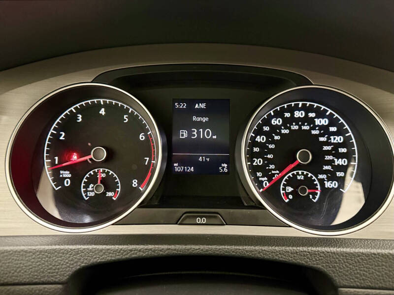 2015 Volkswagen Golf TSI S