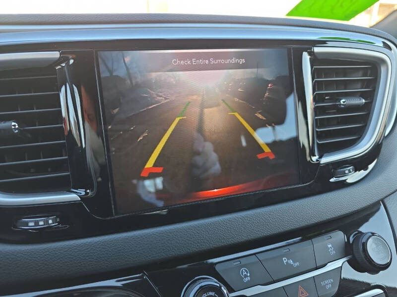 2020 Chrysler Pacifica Touring L Plus