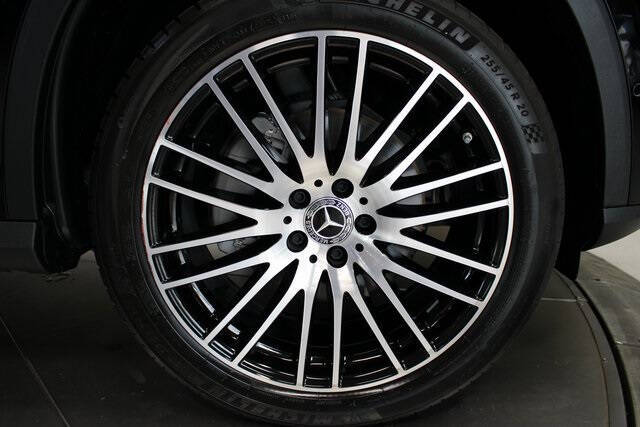 2024 Mercedes-Benz GLC GLC 300