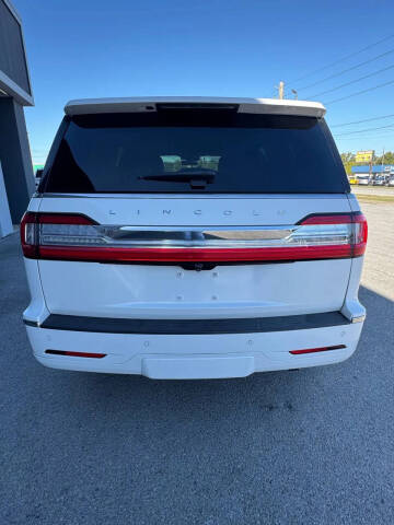 2020 Lincoln Navigator Standard