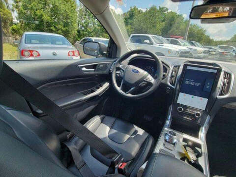 2022 Ford Edge Titanium