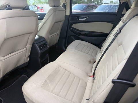2016 Ford Edge SE